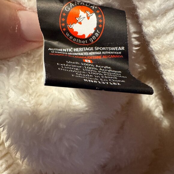 Canada Weather Gear White Sherpa faux fur  Lined Winter Hat One Size nwot not wo - Picture 6 of 9